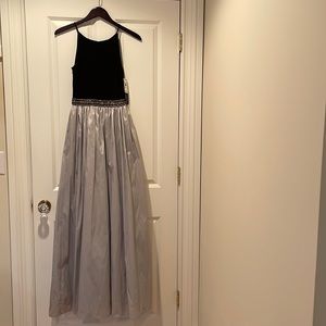 Aidan Mattox ballgown with beaded belt